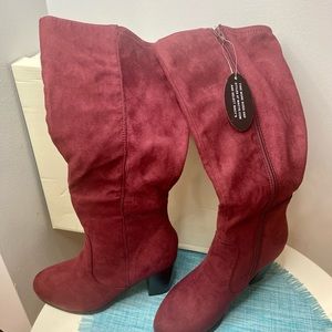 Style & co beautiful boots size 7 wide calf faux suede wine color